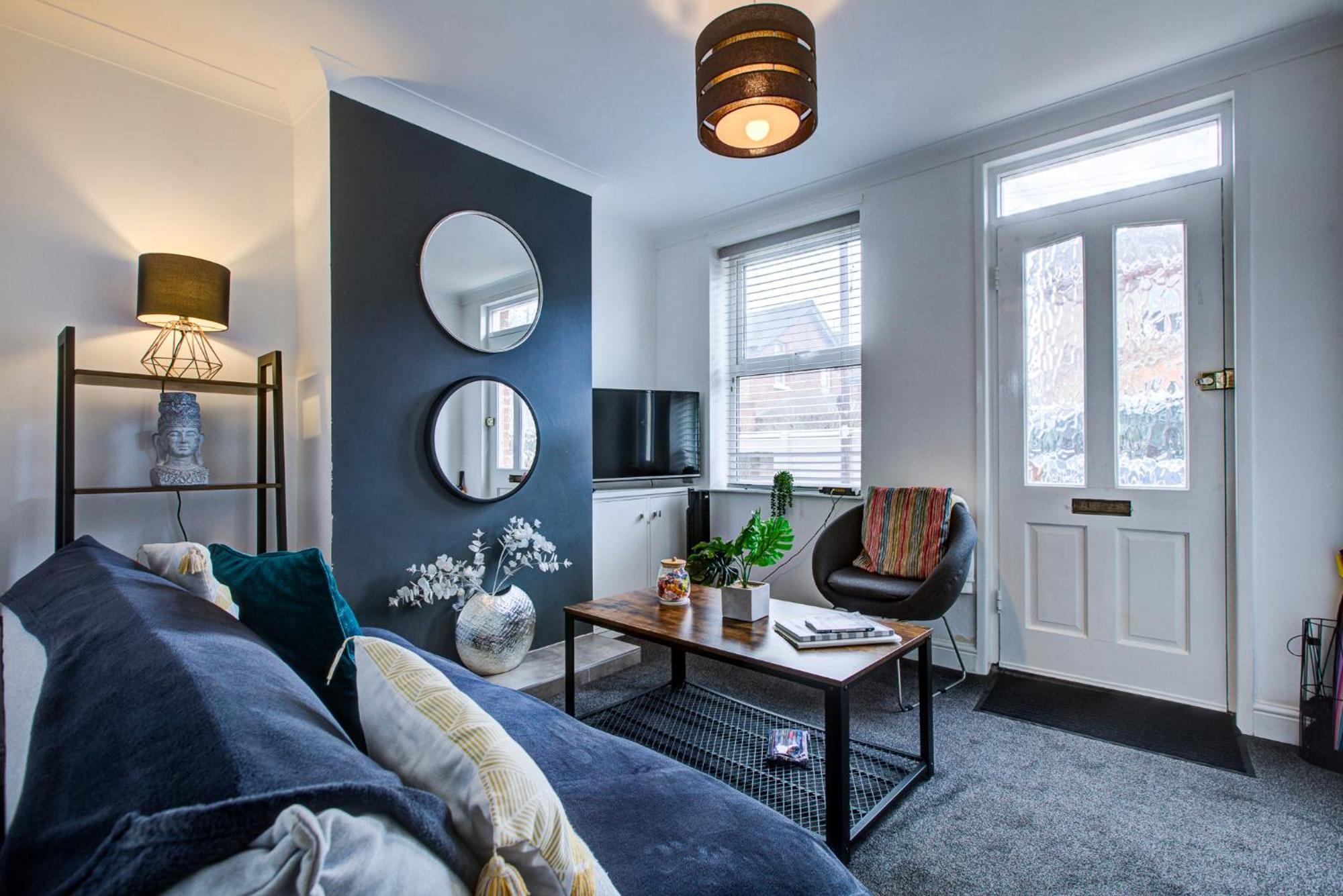 'Number 11' Central Colchester - Super Convenient 2 X Double Bed 1 X Single Bed Cottage Plus Office & Garden, 8 Min Walk Nth Station & Town Ctr, 2 Min Walk Local Shops & Restaurants מראה חיצוני תמונה