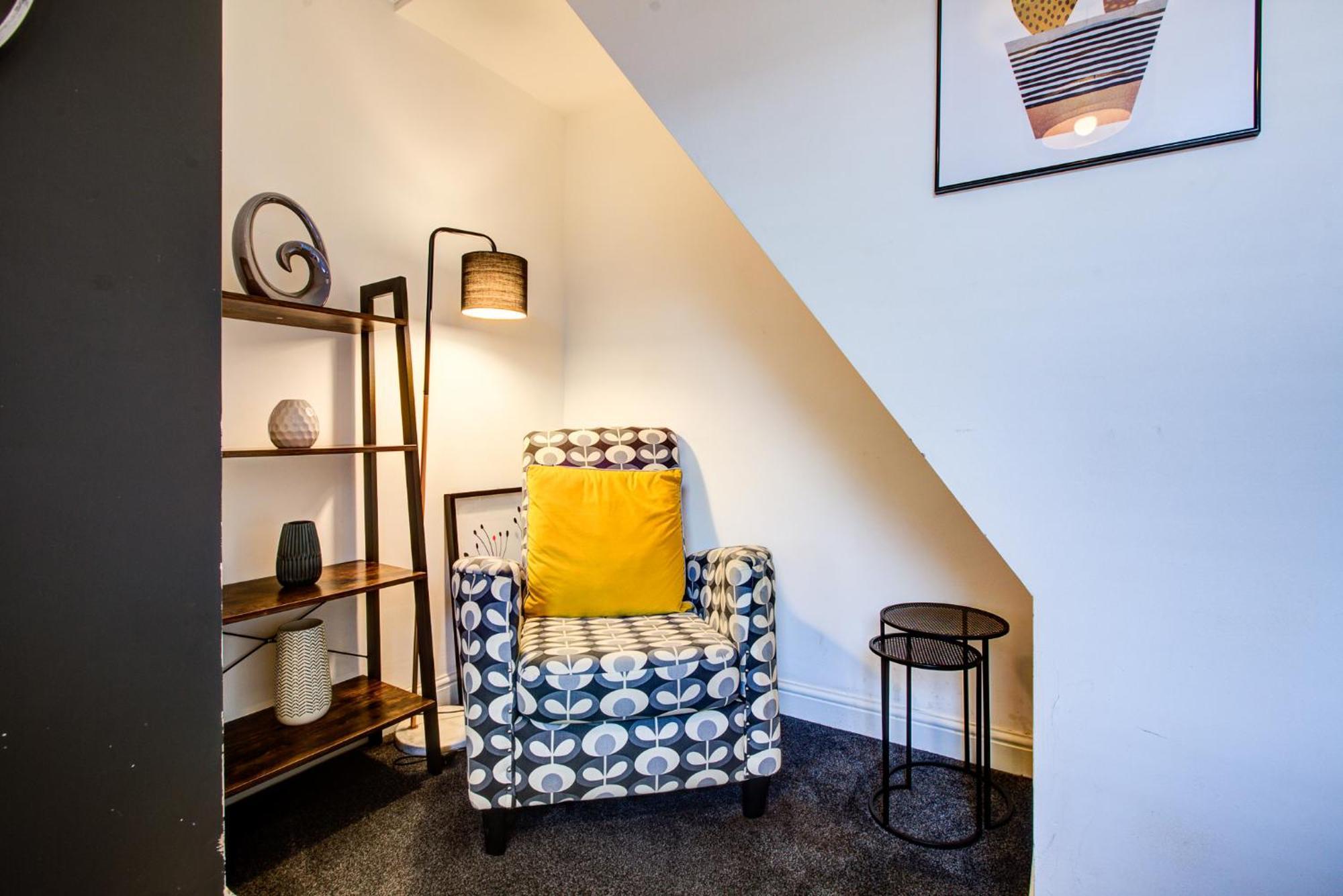 'Number 11' Central Colchester - Super Convenient 2 X Double Bed 1 X Single Bed Cottage Plus Office & Garden, 8 Min Walk Nth Station & Town Ctr, 2 Min Walk Local Shops & Restaurants מראה חיצוני תמונה