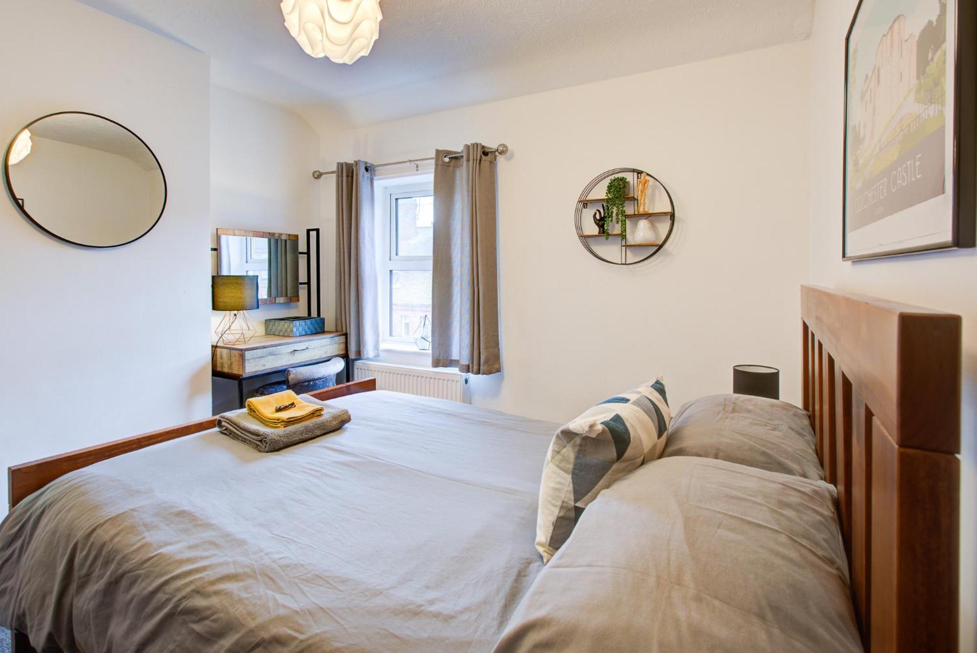 'Number 11' Central Colchester - Super Convenient 2 X Double Bed 1 X Single Bed Cottage Plus Office & Garden, 8 Min Walk Nth Station & Town Ctr, 2 Min Walk Local Shops & Restaurants מראה חיצוני תמונה