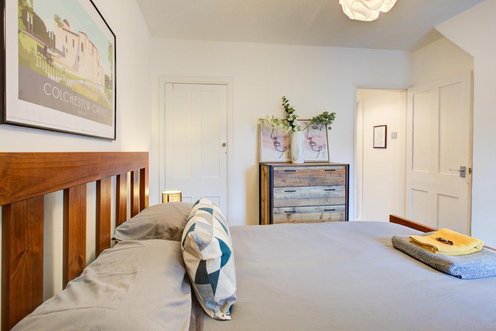 'Number 11' Central Colchester - Super Convenient 2 X Double Bed 1 X Single Bed Cottage Plus Office & Garden, 8 Min Walk Nth Station & Town Ctr, 2 Min Walk Local Shops & Restaurants מראה חיצוני תמונה