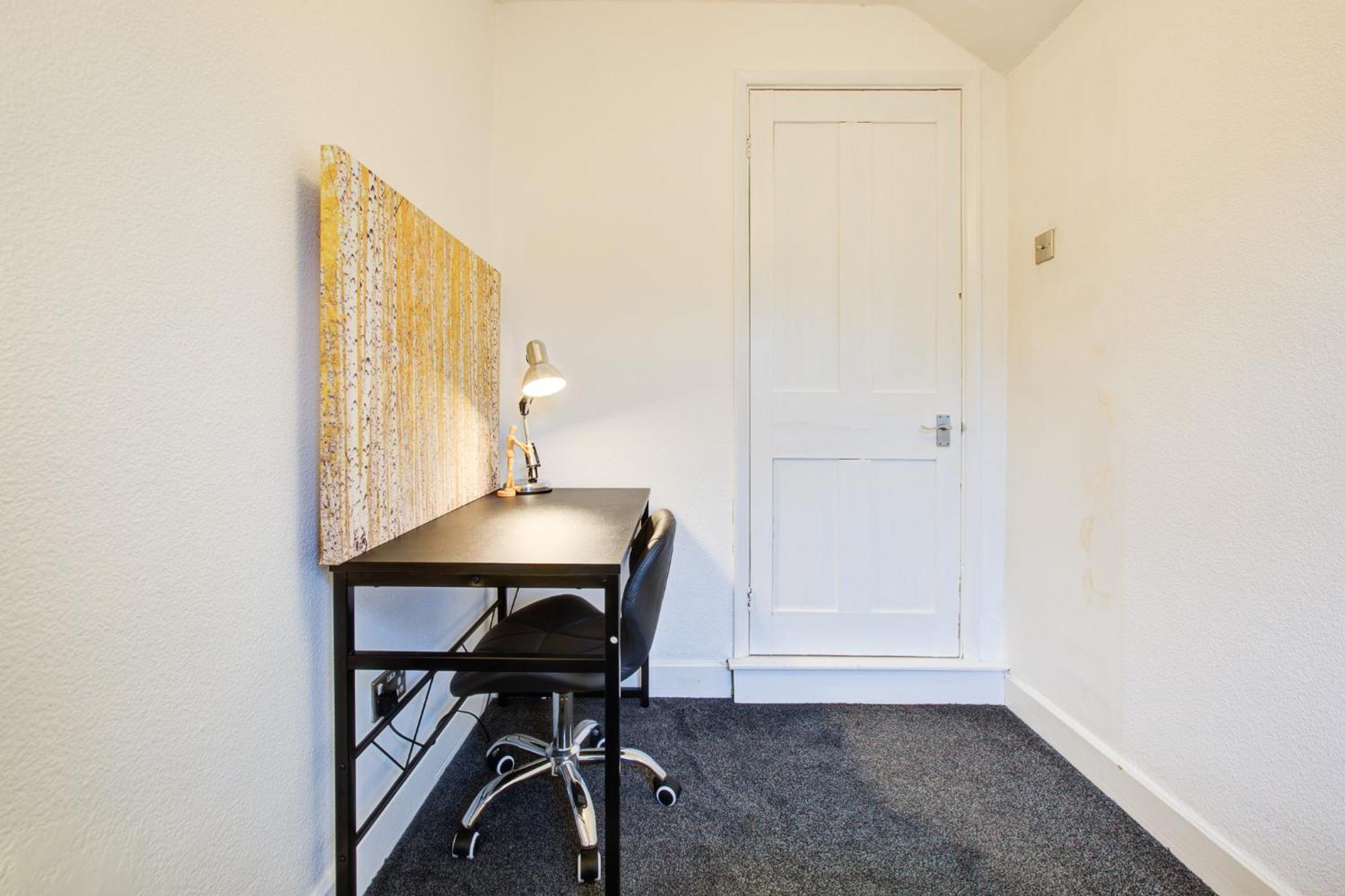 'Number 11' Central Colchester - Super Convenient 2 X Double Bed 1 X Single Bed Cottage Plus Office & Garden, 8 Min Walk Nth Station & Town Ctr, 2 Min Walk Local Shops & Restaurants מראה חיצוני תמונה