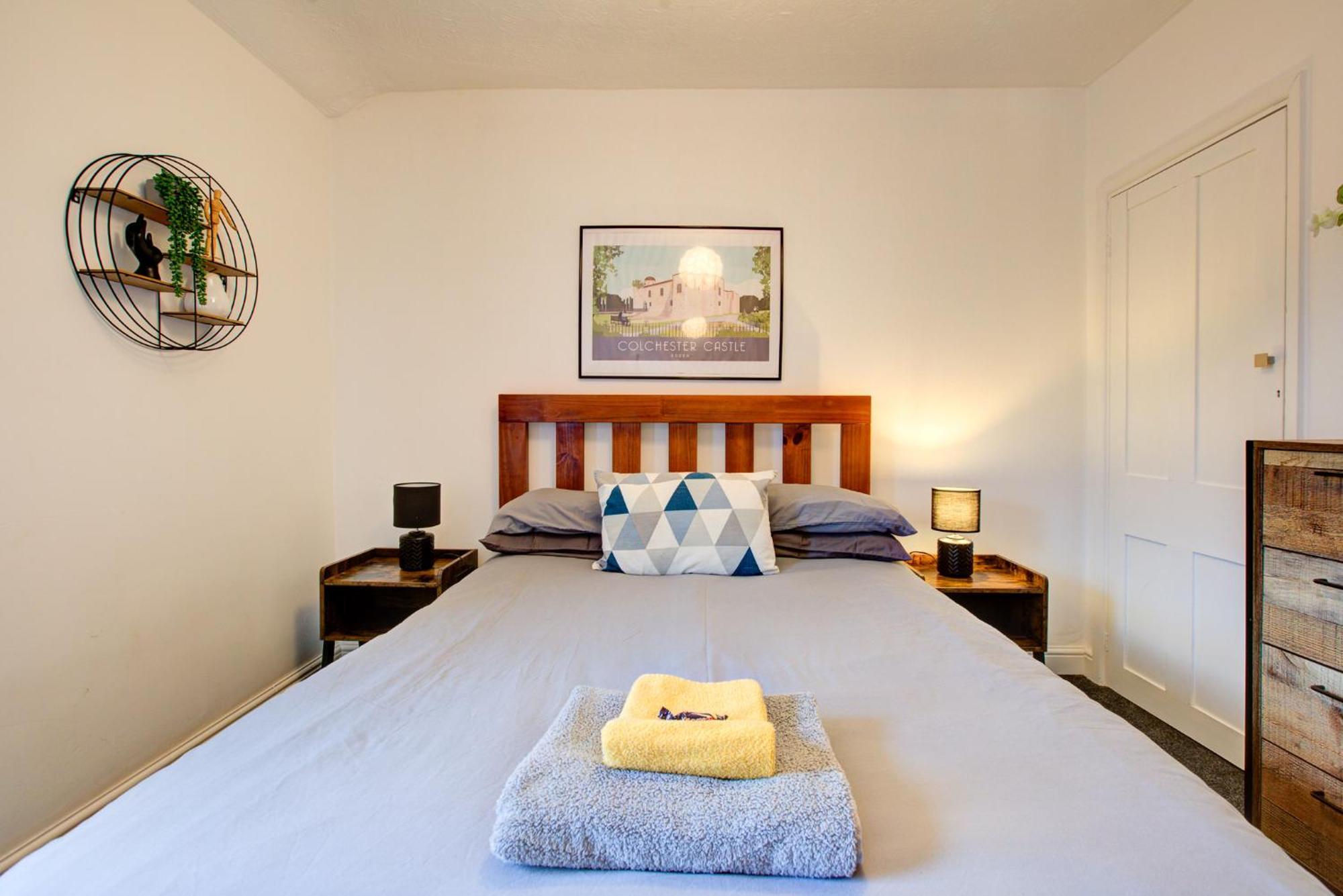 'Number 11' Central Colchester - Super Convenient 2 X Double Bed 1 X Single Bed Cottage Plus Office & Garden, 8 Min Walk Nth Station & Town Ctr, 2 Min Walk Local Shops & Restaurants מראה חיצוני תמונה