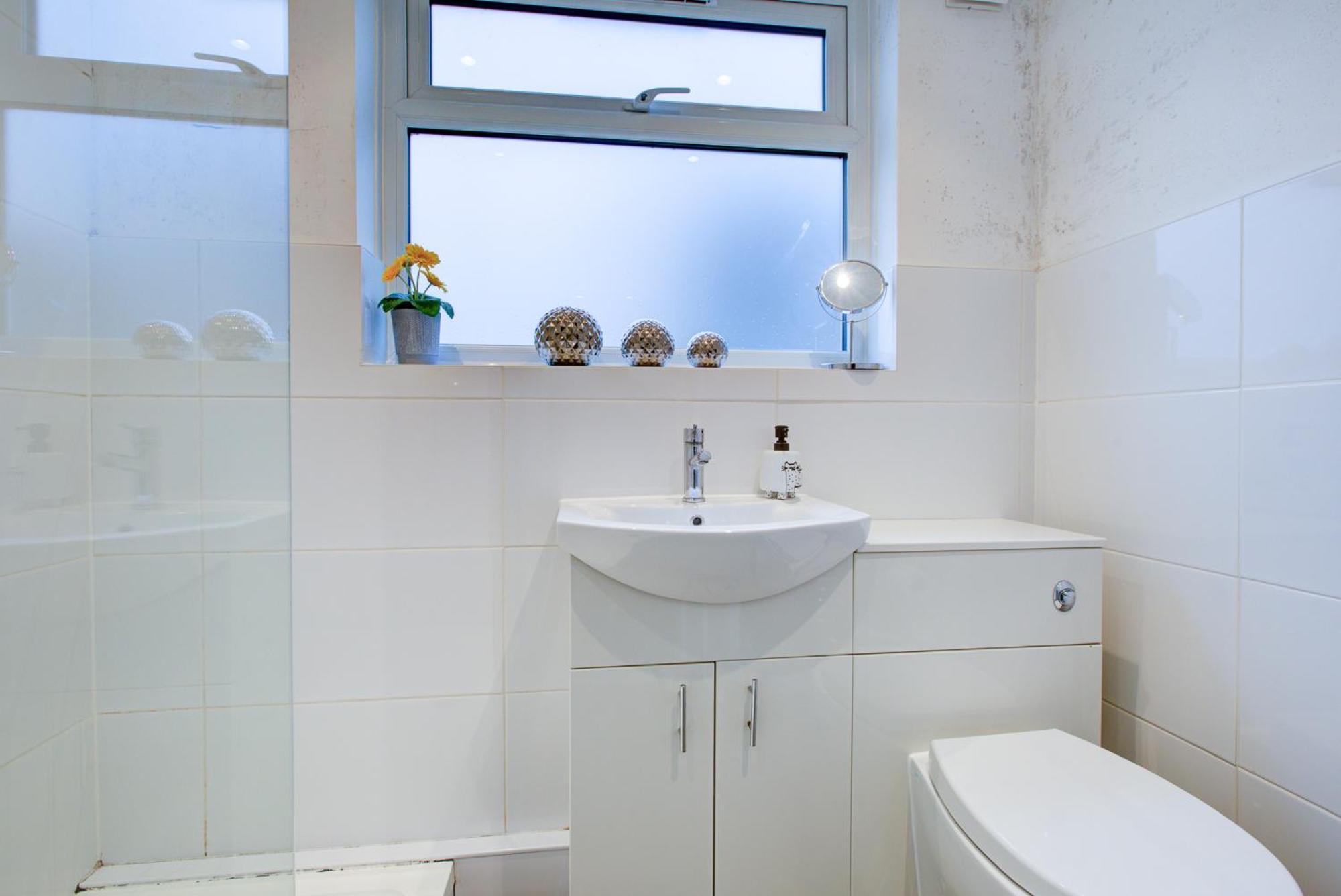 'Number 11' Central Colchester - Super Convenient 2 X Double Bed 1 X Single Bed Cottage Plus Office & Garden, 8 Min Walk Nth Station & Town Ctr, 2 Min Walk Local Shops & Restaurants מראה חיצוני תמונה